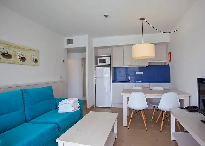 Seth Mestral & Llebeig Aparthotel 4*