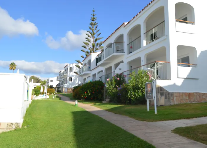 Seth Mestral & Llebeig Aparthotel 4*