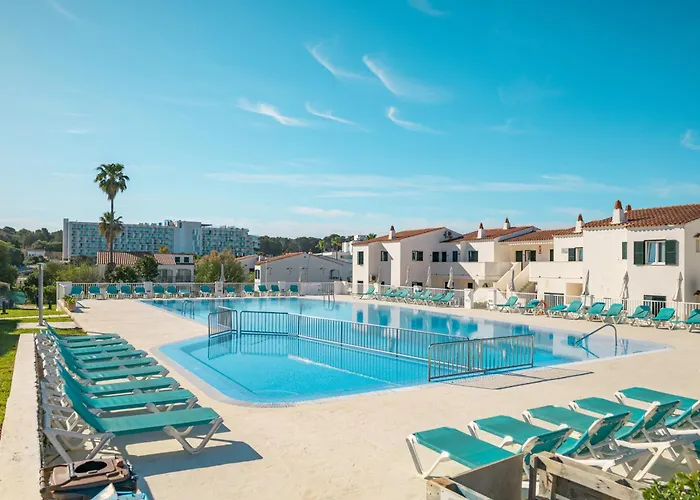 Seth Mestral & Llebeig Lägenhetshotell