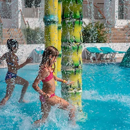 Aparthotel Seth Mestral & Llebeig 4*