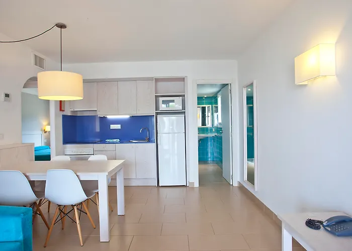 מלון דירות Seth Mestral & Llebeig 4*