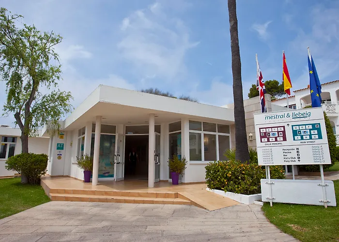 Seth Mestral & Llebeig מלון דירות Santo Tomás