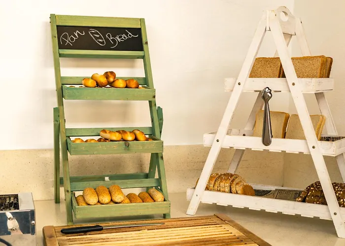 Seth Mestral & Llebeig מלון דירות Santo Tomás